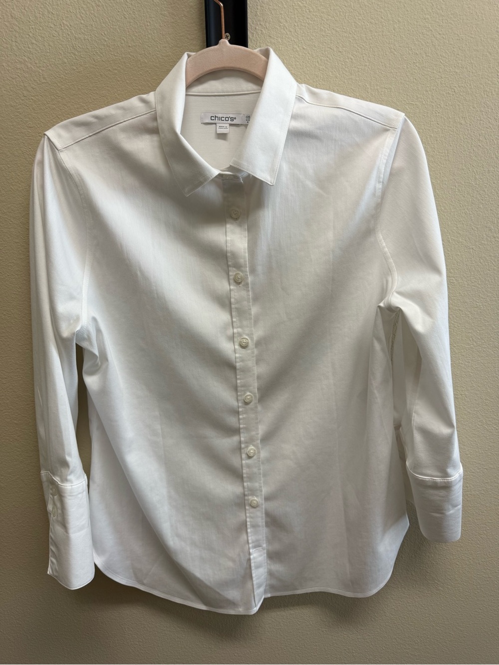 Chico’s White Button Down Shirt Size 0.5 US 6 Classic Collared Blouse
